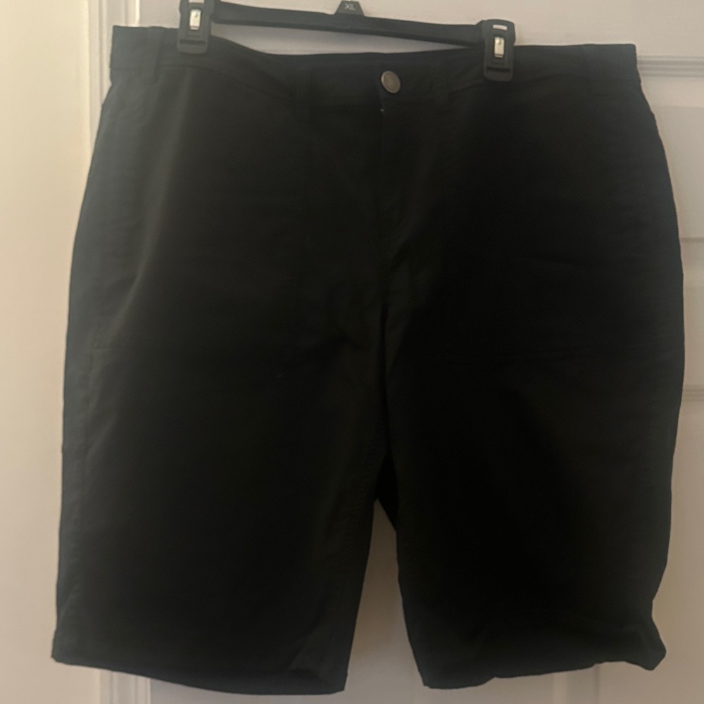 Lane Bryant Black Flat Front Shorts Size 18 
Lots of stretch